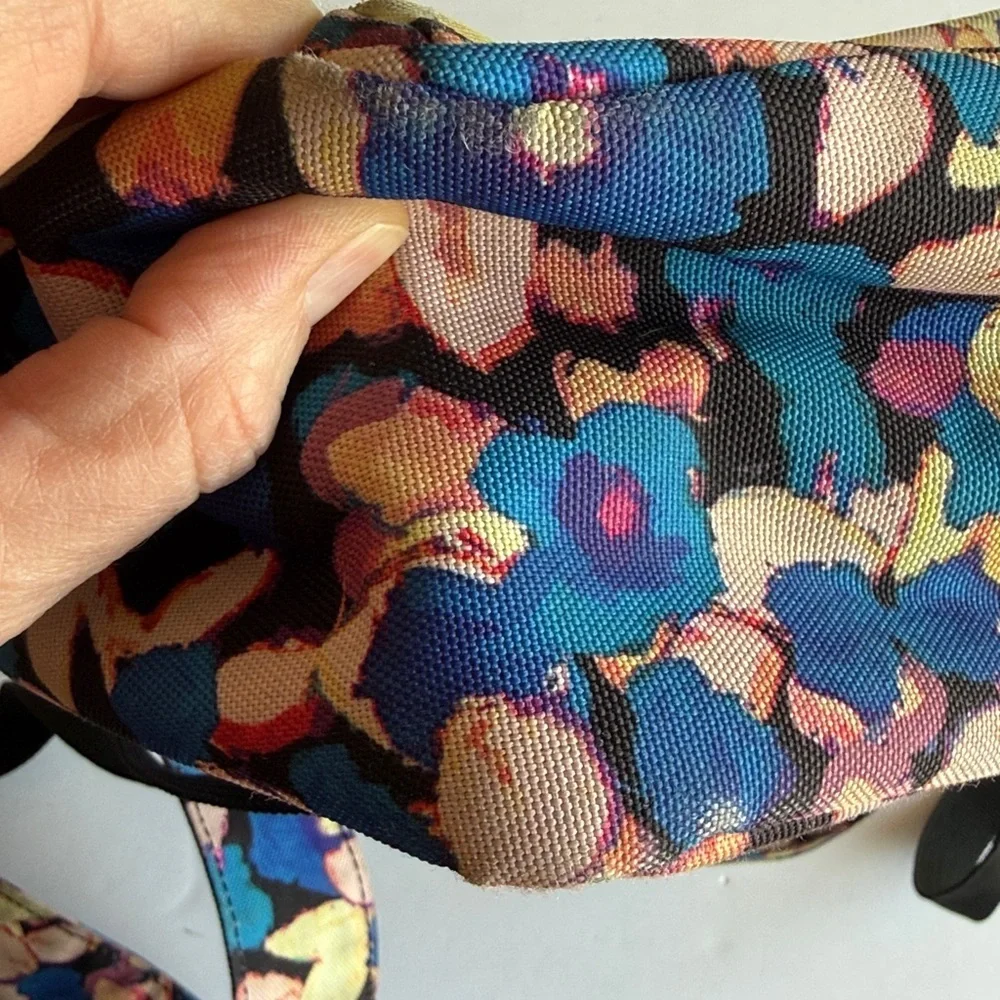 Hershel Supply mini Nova floral backpack GUC